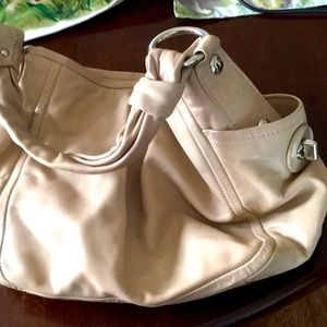Coach hobo bag soft tan